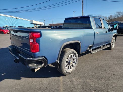Used 2024 Chevrolet Silverado 2500 Custom w/ Custom Value Package image 8