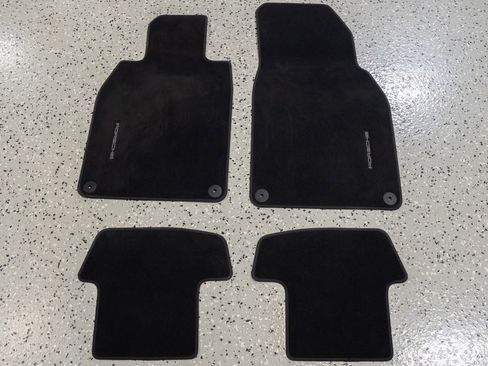 Used 2021 Porsche 911 Turbo S image 91