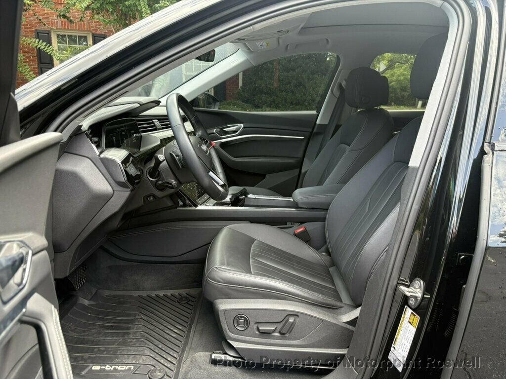 Used 2022 Audi e-tron Premium w/ Convenience Plus Package AWD/4WD image 10