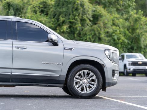 Used 2023 GMC Yukon XL Denali RWD image 7