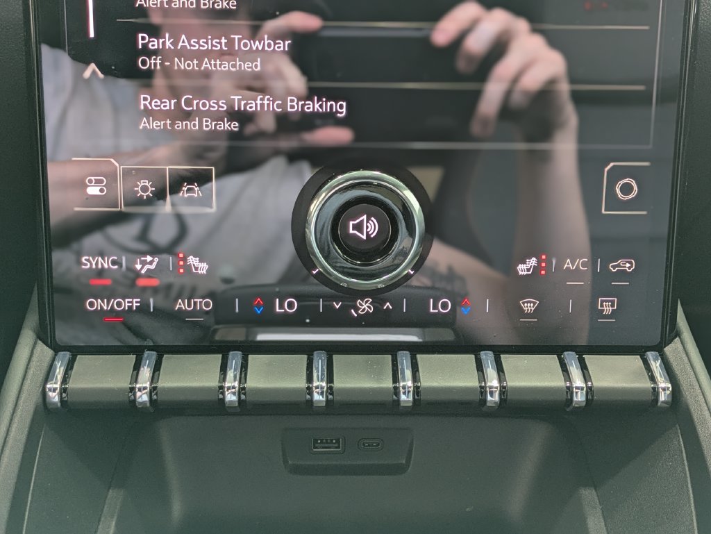 New 2026 GMC Terrain AT4 AWD/4WD image 10
