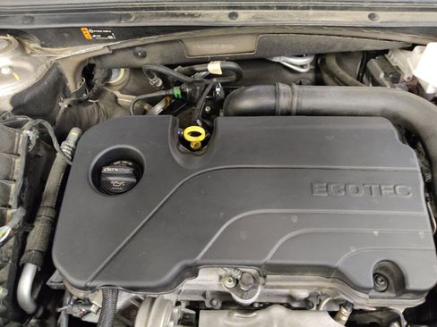 Used 2023 Chevrolet Malibu LT w/ Driver Confidence Package image 30