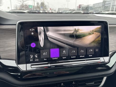 Used 2024 Volkswagen Atlas SEL Premium R-Line image 30