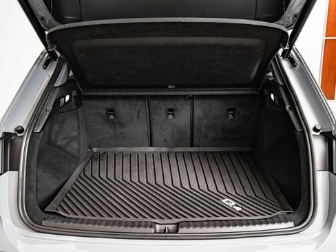 Used 2023 Audi Q4 e-tron Premium Plus w/ Premium Plus RWD image 21