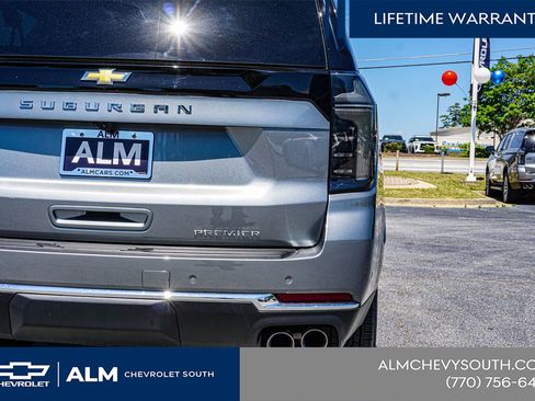 New 2025 Chevrolet Suburban Premier w/ Sun And Tow Package AWD/4WD image 15