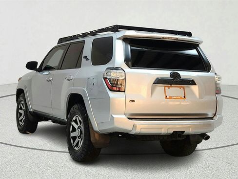Used 2018 Toyota 4Runner TRD Off-Road image 4