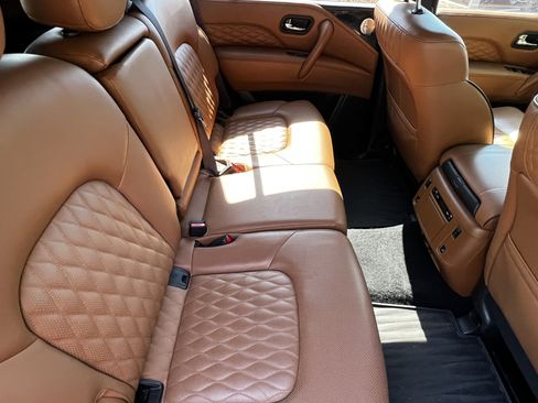 Used 2024 INFINITI QX80 Sensory image 40