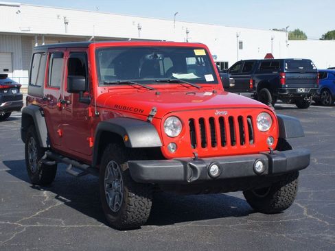 Used 2016 Jeep Wrangler Unlimited Rubicon w/ Connectivity Group AWD/4WD image 10