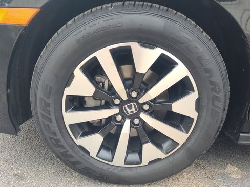 Used 2025 Honda Odyssey EX-L image 5