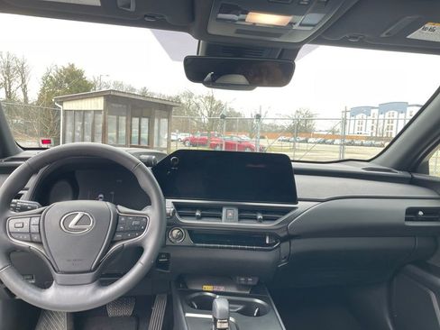 Used 2025 Lexus UX 300h AWD w/ Cold Area Package image 18
