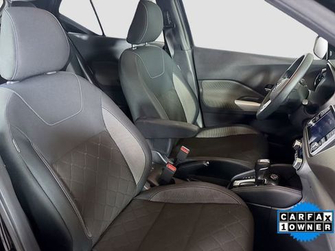 Used 2019 Nissan Kicks SV w/ Exterior Package image 25