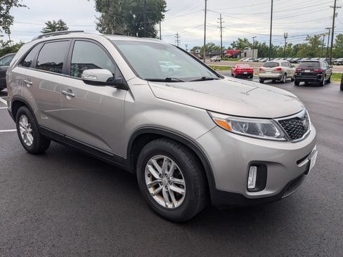 Used 2014 Kia Sorento LX FWD image 8