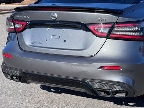 Used 2022 Nissan Maxima SR w/ Sport Mat Group image 40
