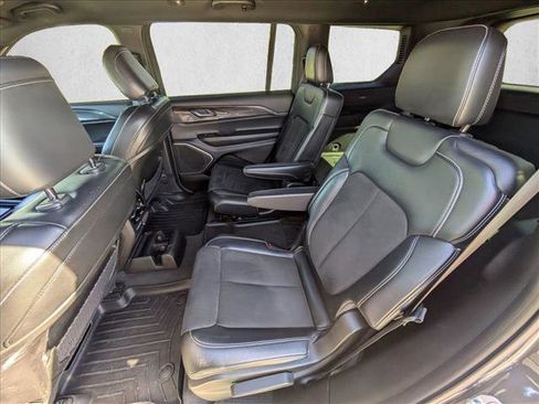 Used 2021 Jeep Grand Cherokee L Laredo image 22