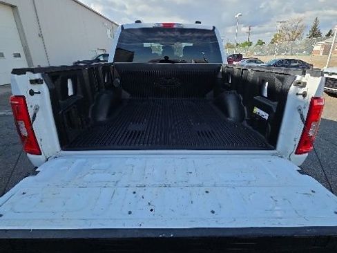 Used 2022 Ford F150 XLT w/ Equipment Group 301A Mid AWD/4WD image 17
