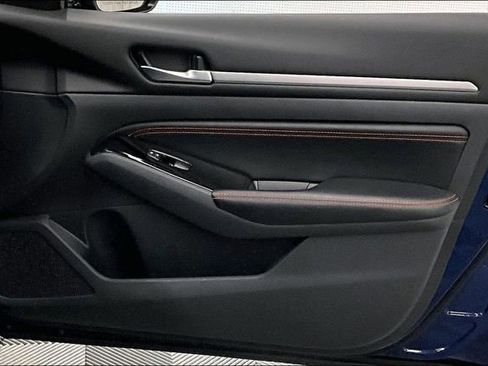 Used 2023 Nissan Altima 2.5 SR image 21