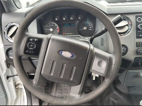 Used 2011 Ford F250 XLT w/ XLT Interior Pkg image 12