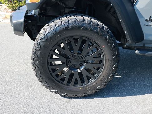 Used 2022 Jeep Wrangler Sport AWD/4WD image 11