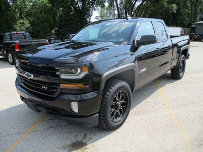 Used 2017 Chevrolet Silverado 1500 LT w/ Midnight Edition