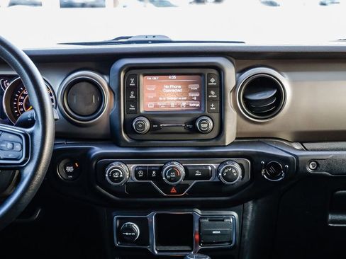 Certified 2020 Jeep Gladiator Sport image 16