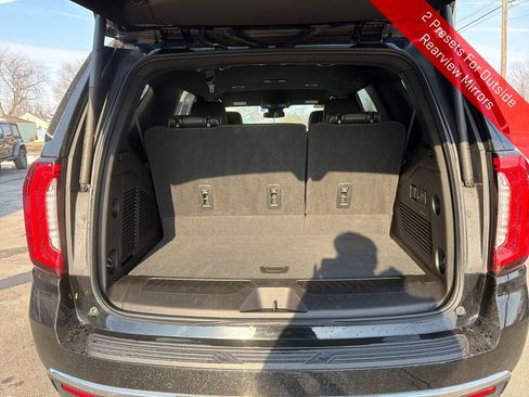 Used 2023 GMC Yukon SLT w/ SLT Luxury Package image 26