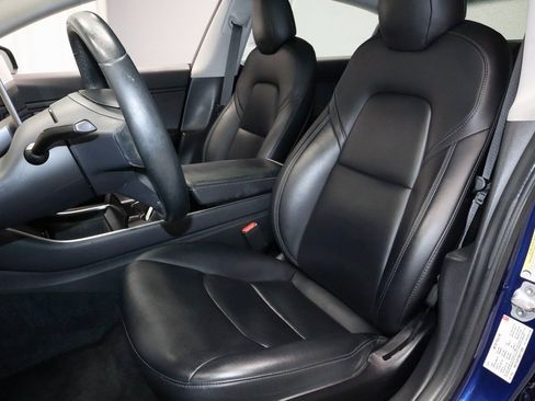 Used 2018 Tesla Model 3 Long Range image 28