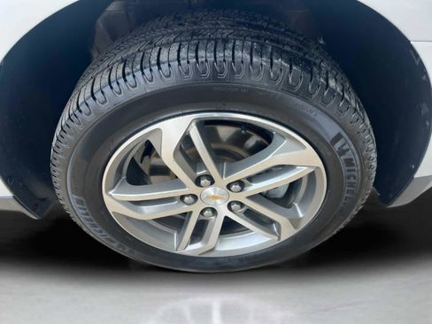 Used 2016 Chevrolet Equinox LTZ w/ Enhanced Convenience Package image 41