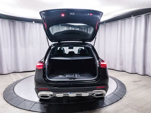 Certified 2025 Mercedes-Benz GLC 300 image 24