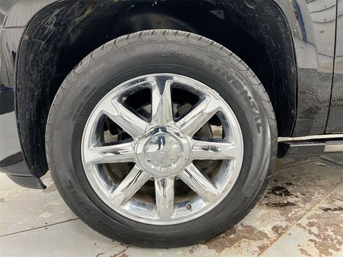 Used 2011 GMC Yukon Denali image 28