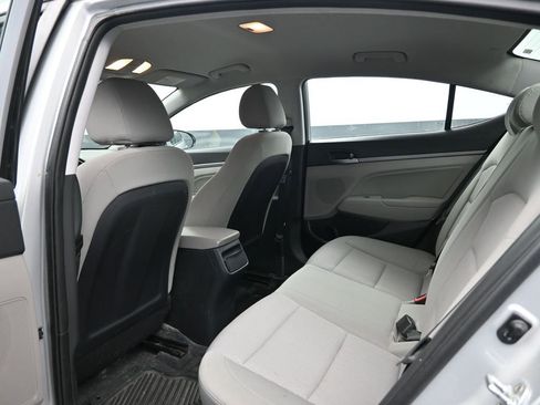 Used 2018 Hyundai Elantra SEL image 28