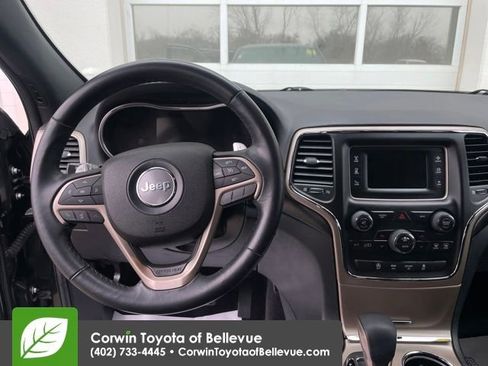 Used 2016 Jeep Grand Cherokee Laredo w/ Quick Order Package 23E image 21