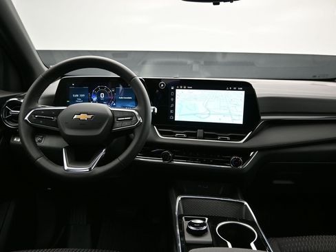 New 2026 Chevrolet Equinox LT w/ Safety and Technology Package image 19