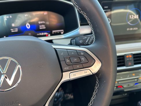 New 2026 Volkswagen Taos SE AWD/4WD image 38