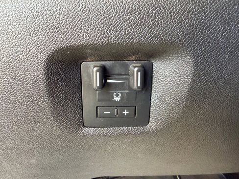 Used 2014 Chevrolet Silverado 2500 LT image 9