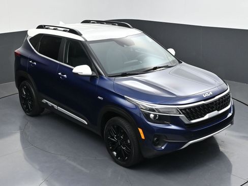 Used 2022 Kia Seltos Nightfall Edition AWD/4WD image 44