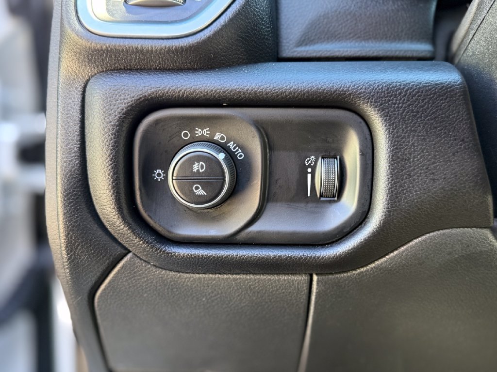 Used 2025 RAM 2500 Big Horn AWD/4WD image 24
