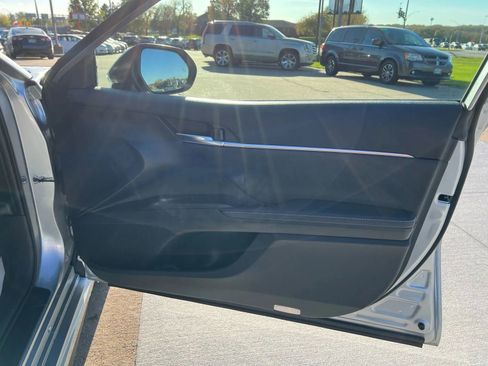 Used 2021 Toyota Camry XSE image 19
