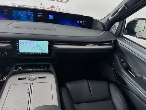New 2026 Lincoln Navigator Reserve w/ Jet Appearance Package AWD/4WD image 25