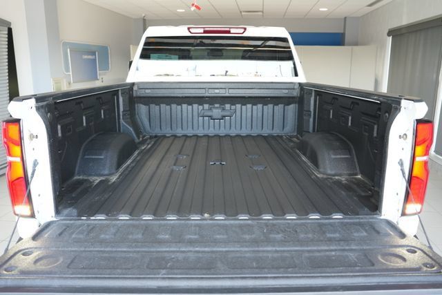 Used 2024 Chevrolet Silverado 2500 LTZ AWD/4WD image 9