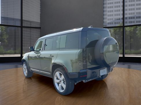 New 2026 Land Rover Defender 110 X-Dynamic SE AWD/4WD image 7