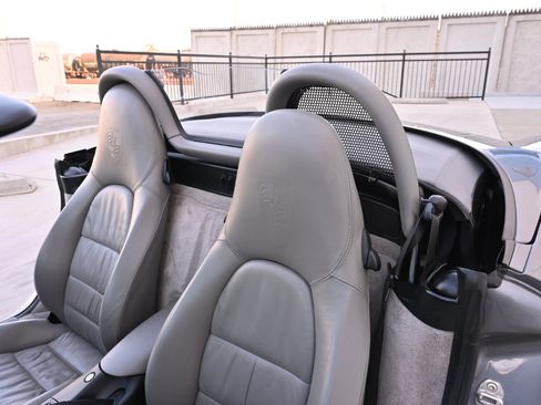 Used 2001 Porsche Boxster S RWD image 27