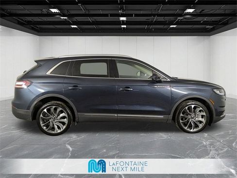 Used 2022 Lincoln Nautilus Reserve image 6
