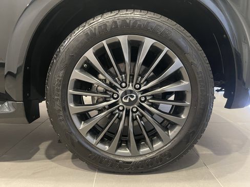 Used 2023 INFINITI QX80 Sensory w/ Cargo Package AWD/4WD image 11