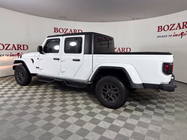 Used 2024 Jeep Gladiator Sport AWD/4WD image 8