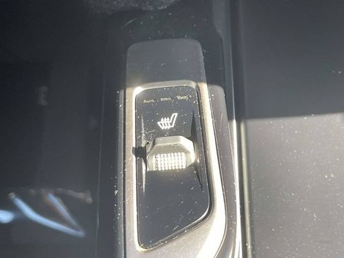 Used 2022 Kia Sorento S w/ Panoramic Sunroof Package FWD image 37