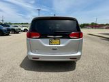 Used 2023 Chrysler Voyager LX image 3