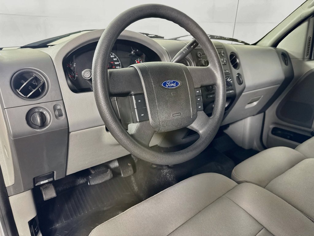 Used 2004 Ford F150 XLT RWD image 9