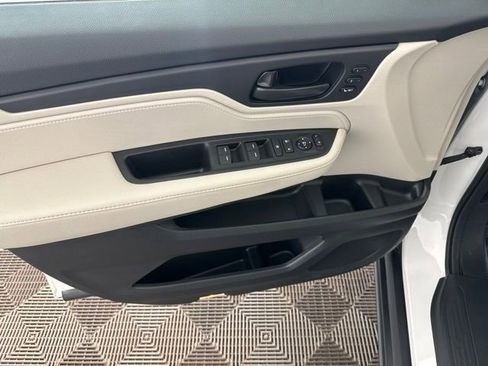 Certified 2026 Honda Odyssey EX-L image 22