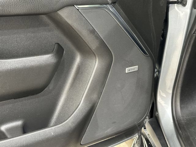 Used 2023 GMC Yukon XL Denali AWD/4WD image 24