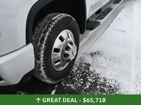 Used 2024 Chevrolet Silverado 3500 High Country w/ Technology Package image 15